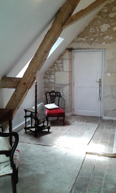La Cle Des Jardins Bed & Breakfast Nouatre Exterior photo